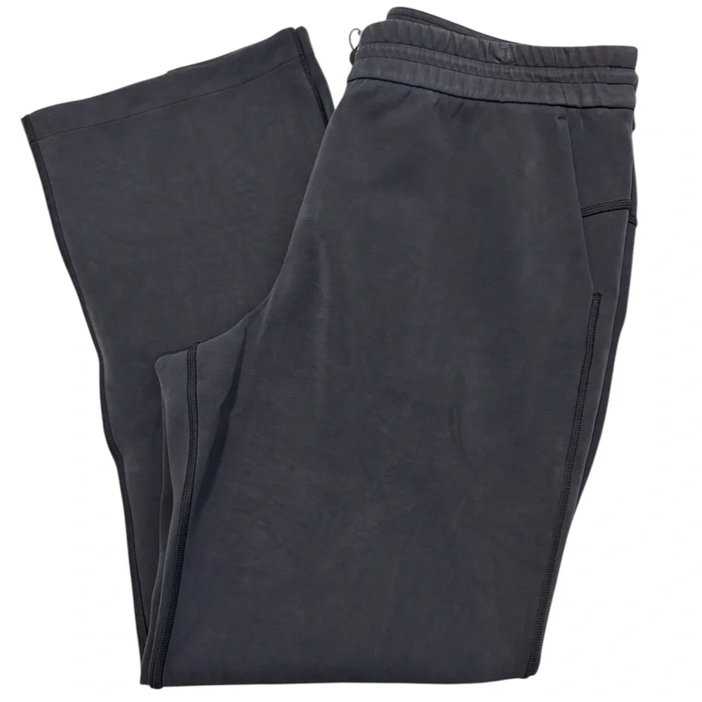 Lululemon Softstreme High-Rise Pant in Black - Picture 4 of 5